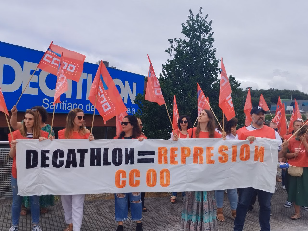 Concentración Decathlon prácticas antisindicais